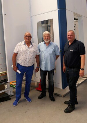40 Jahre Kundendienst in einem Bild vereint (v. li.): Jürgen Arnold, Walter Böhm und Elmar Volkert.