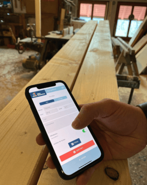 Die benutzerfreundliche "MeinZimmerer"-App unterstützt mit 16 Funktionen im Arbeitsalltag.