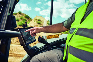 smarter Wacker Neuson Bagger - Fahrerzelle mit Touch-Screen