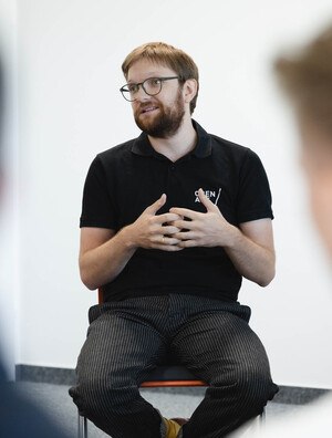 Jakob Peleska kommt aus der Holztechnik und ist seit 2011 bei Obenauf, einem Wiener Generalunternehmer und Immobilienentwickler, tätig.