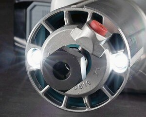 Zwei LED‘s bringen Licht ins Dunkel.