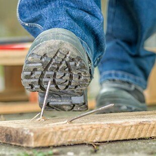 © Zerbor/Getty Images Arbeitssicherheit_Schuhe