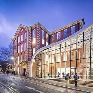 © Österreichischer Stahlbaupreis 2021 Stahlbaupreis-Gewinner in der Kategorie Hochbau: Heartspace University of Sheffield.