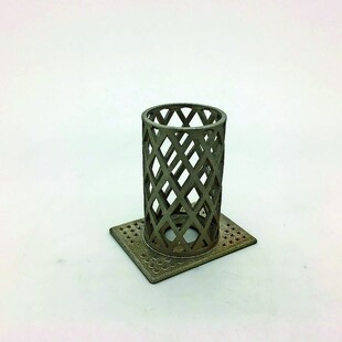 Laminierhülse mit neuartiger Pinstruktur für formschlüssige Verbindungen.