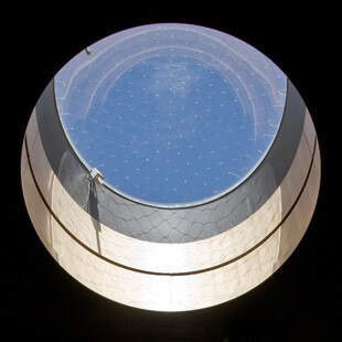 Lichtkuppeln schaffen gleichmäßige Belichtung in Räumen.