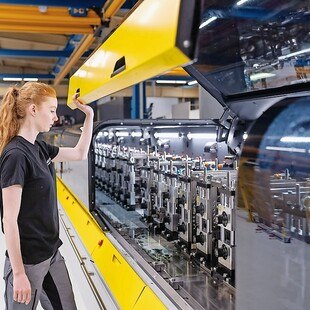 © Profilmetall Rollformverfahren bestechen durch hohe Materialausnutzung und eine Recyclingquote von 100 Prozent.