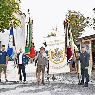 Beim diesjährigen Schmiedetreffen Neustadtl an der Donau wurde den Besucher*innen ein vielfältiges Programm sowie interessante Einblicke in das traditionelle Schmiedehandwerk gewährt.