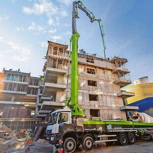 Zoomlions-Modelle für den europäischen Markt sind spezifisch an die hiesigen Anforderungen angepasst und sollen mit Langlebigkeit und einfacher Bedienung punkten.