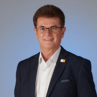 "Unsere größte Zukunftschance im Dachhandwerk liegt eindeutig in der Sanierung von Bestandsdächern, um sie in nachhaltige Dachkonstruktionen zu transformieren", Günther Murauer Geschäftsleiter Bauder Österreich.