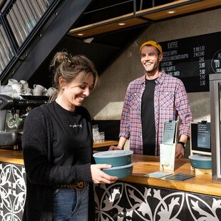 Recup Mehrwegbehälter im Gastro-Einsatz