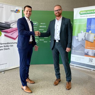 Heimo Pascher, Technischer Geschäftsführer Austrotherm Gruppe, und Brucha-Eigentümer Josef Brucha.