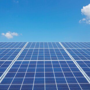 Das Wachstum neuinstallierter Photovoltaik-Anlagen lässt 2024 nach.