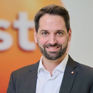 Portrait von Thomas Blumhagel