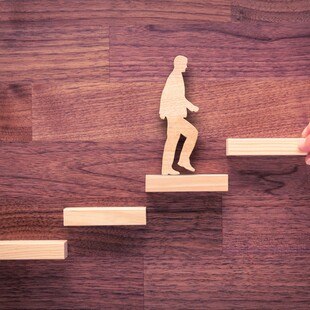 © iStock / Getty Images Plus / Jirsak Mitarbeiterführung